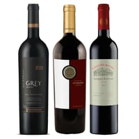 BLACK TRIO N°3: Vino Ventisquero Grey Carmenere 750cc + Vino Cousiño Macul Antiguas Reservas Carmenere 750cc + Vino Antawara Gran Reserva Carmenere 750cc