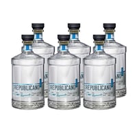 Caja Pisco Republicano Transparente 40° x6 ($8.490 c/u)