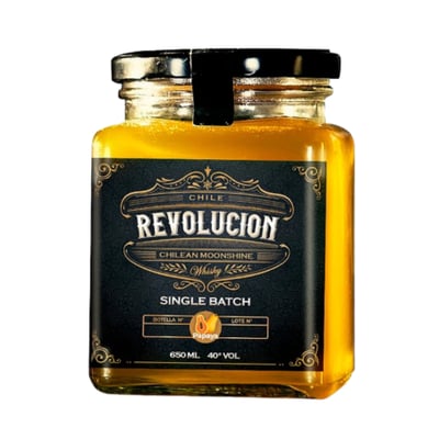 Whisky Revolución Chilean Moonshine Single Batch - Papaya 650ml