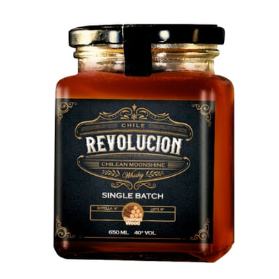 Whisky Revolución Chilean Moonshine Single Batch - Toasted Wood 650ml