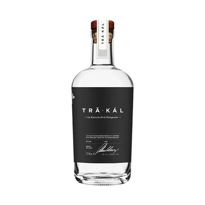 Trakal Destilado De La Patagonia Botella 700cc
