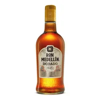 Ron MEDELLIN botella dorado (750 ml)