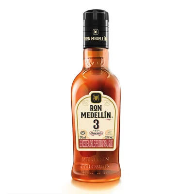 Ron MEDELLIN añejo 3 años media (375 ml)