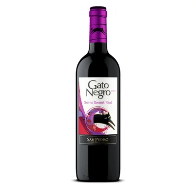 Vino Tinto Gato Negro Varietal Semi Sweet Red 750 ml