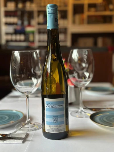WITTMANN RIESLING ESTATE TROCKEN