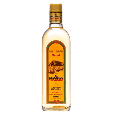 Mezcal El Recuerdo De Oaxaca Joven 750 ml con gusano