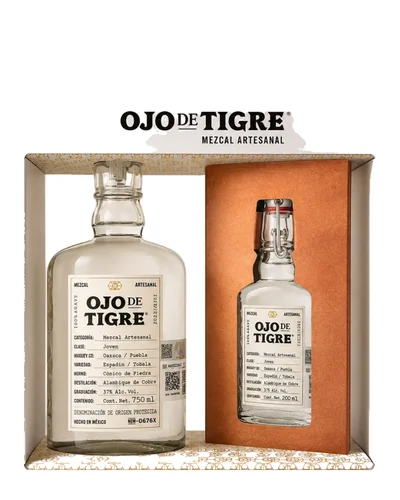 Mezcal Ojo de Tigre + Pacha